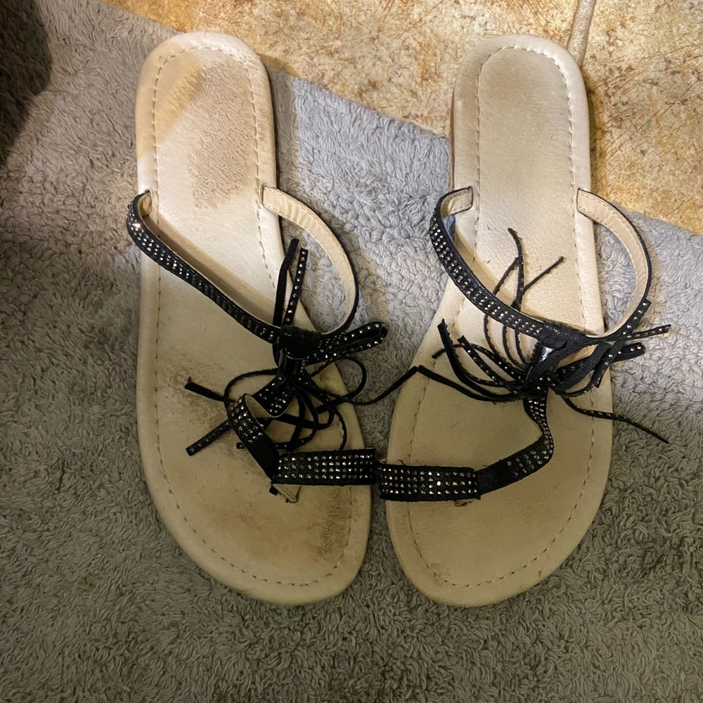 Savi Resort Wear Jenine Tassel sandal size 8.5